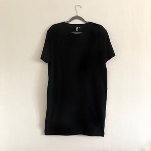Long Black Tee
